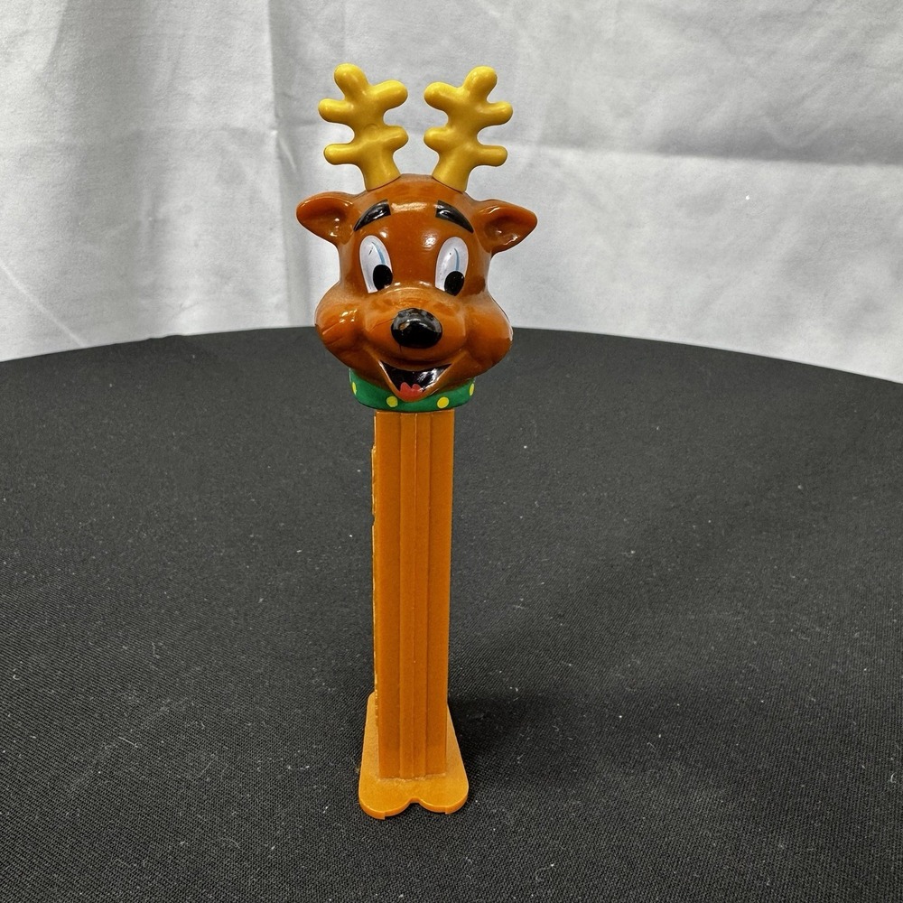 2002 Holiday PEZ‎ Reindeer-dispenser- Made In Hungary W/feet